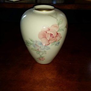 Lenox China Chatsworth Floral Vase Medium